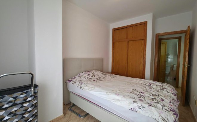 Herverkoop - Appartement -
Torrevieja - Playa del Cura