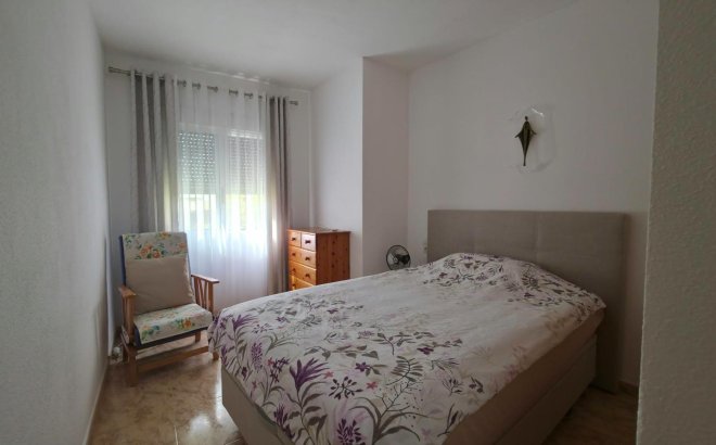 Herverkoop - Appartement -
Torrevieja - Playa del Cura