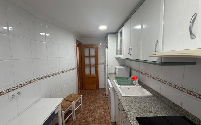 Herverkoop - Appartement -
Torrevieja - Punta Prima