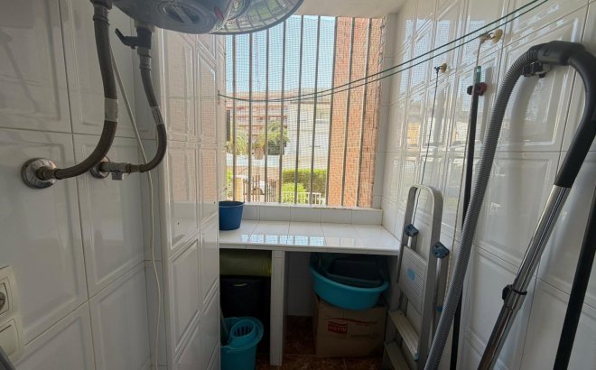 Herverkoop - Appartement -
Torrevieja - Punta Prima