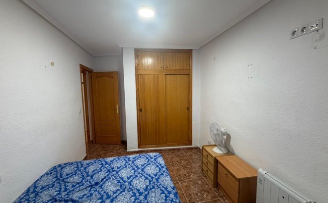 Herverkoop - Appartement -
Torrevieja - Punta Prima