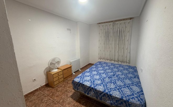 Herverkoop - Appartement -
Torrevieja - Punta Prima