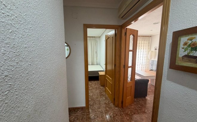 Herverkoop - Appartement -
Torrevieja - Punta Prima