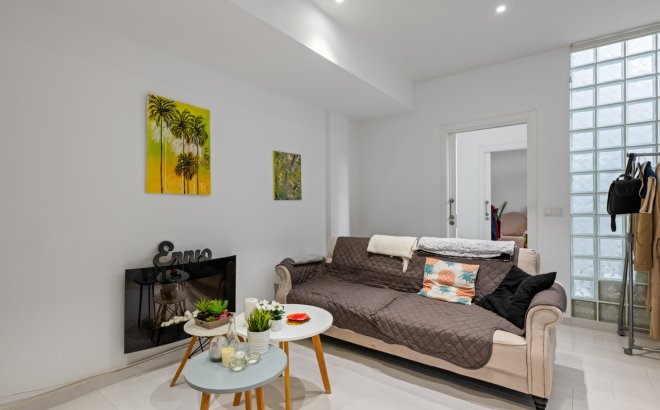 Herverkoop - Town House -
Torrevieja - Costa Blanca