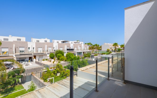 Herverkoop - Town House -
Torrevieja - Costa Blanca