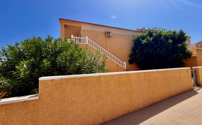 Herverkoop - Penthouse -
Orihuela Costa - La Ciñuelica - Villa Rosa