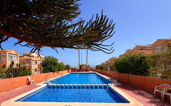 Herverkoop - Penthouse -
Orihuela Costa - La Ciñuelica - Villa Rosa