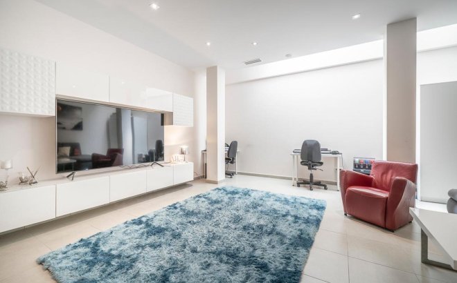Herverkoop - Villa -
Torrevieja - Costa Blanca