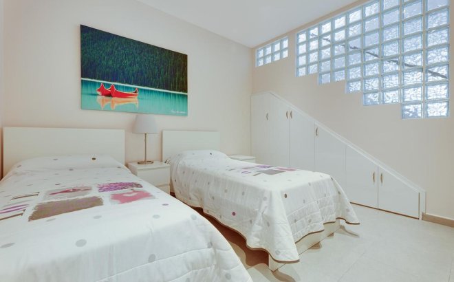 Herverkoop - Villa -
Torrevieja - Costa Blanca