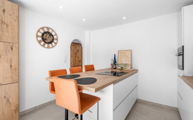 Resale - Villa -
Torre de la Horadada - Costa Blanca