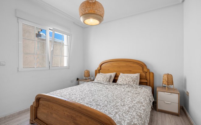Resale - Villa -
Torre de la Horadada - Costa Blanca