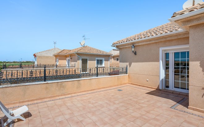 Resale - Villa -
Torre de la Horadada - Costa Blanca