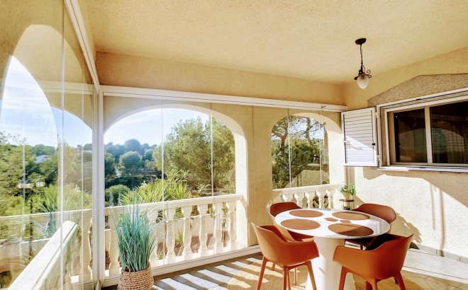 Herverkoop - Villa -
Pinar de Campoverde - Inland