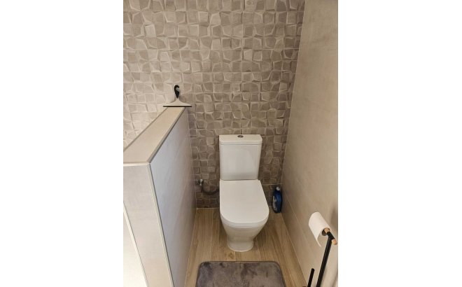 Resale - Villa -
Torrevieja - Costa Blanca