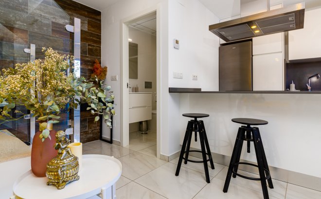Herverkoop - Town House -
Villamartin - Costa Blanca