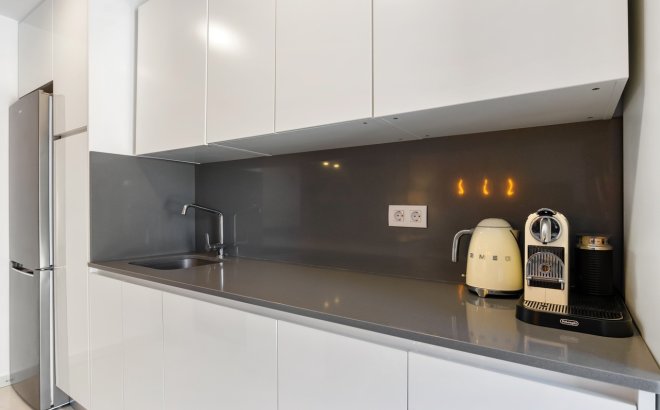 Herverkoop - Town House -
Villamartin - Costa Blanca