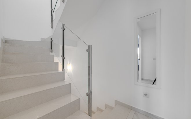 Herverkoop - Town House -
Villamartin - Costa Blanca