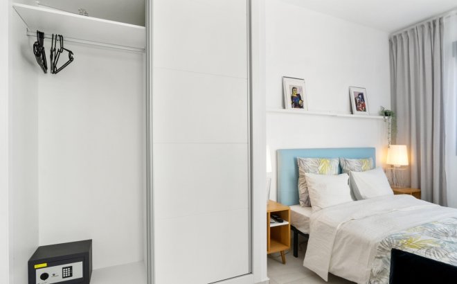 Herverkoop - Town House -
Villamartin - Costa Blanca