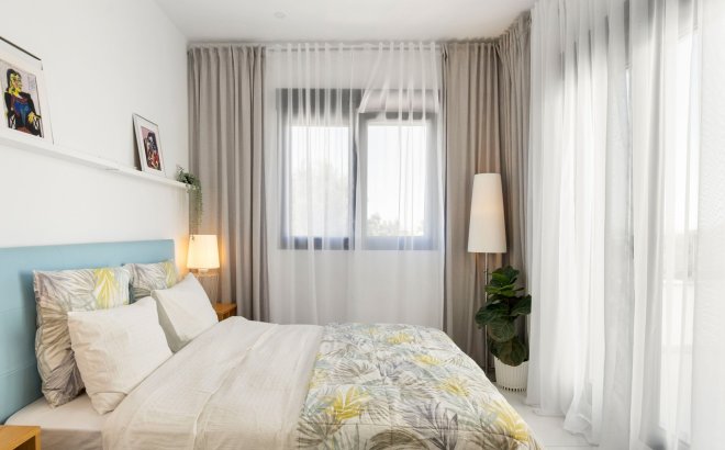 Herverkoop - Town House -
Villamartin - Costa Blanca