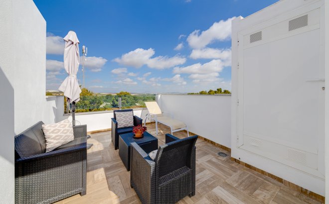 Herverkoop - Town House -
Villamartin - Costa Blanca