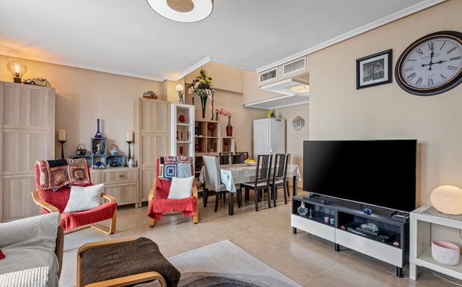 Herverkoop - Town House -
San Miguel de Salinas - Inland