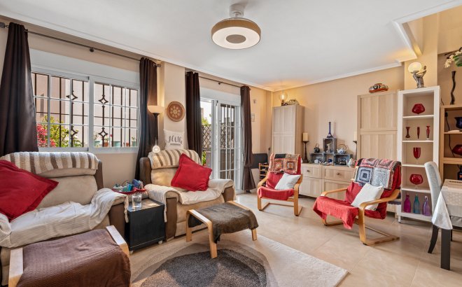 Herverkoop - Town House -
San Miguel de Salinas - Inland