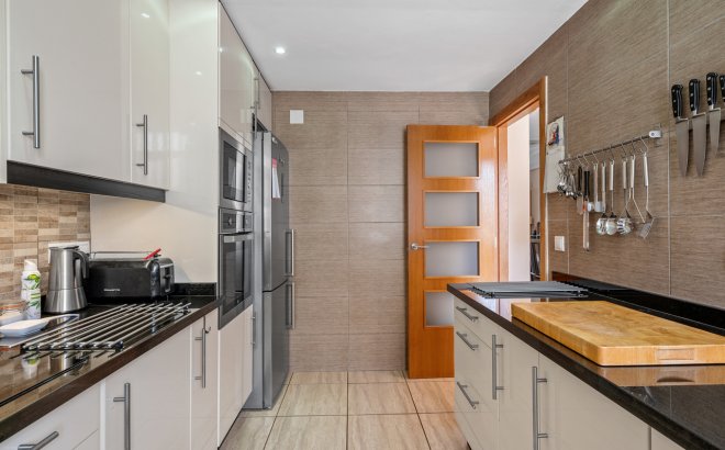 Herverkoop - Town House -
San Miguel de Salinas - Inland