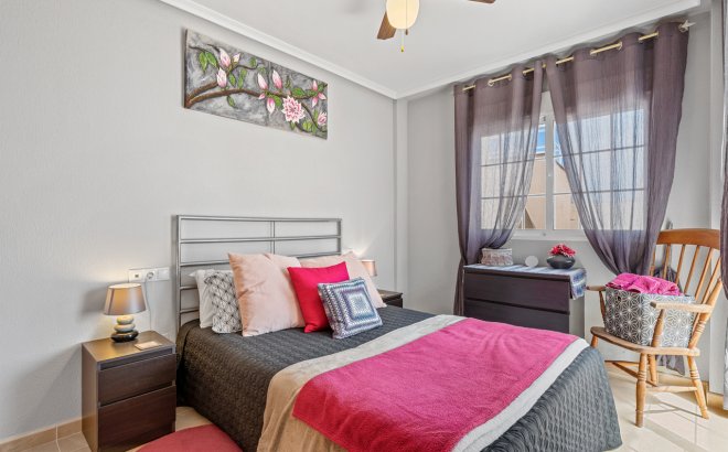 Herverkoop - Town House -
San Miguel de Salinas - Inland