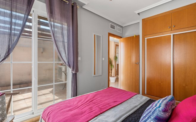 Herverkoop - Town House -
San Miguel de Salinas - Inland
