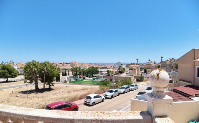 Revente - Villa -
Orihuela Costa - Costa Blanca