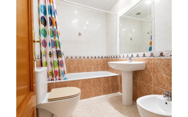 Resale - Town House -
Playa Flamenca - Costa Blanca