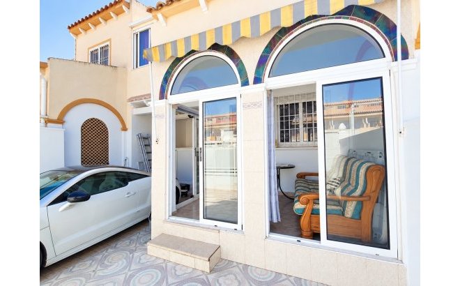 Resale - Town House -
Playa Flamenca - Costa Blanca