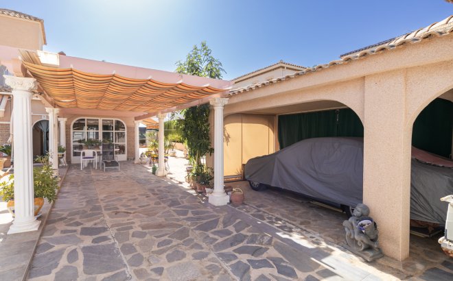 Resale - Villa -
La Regia - Costa Blanca