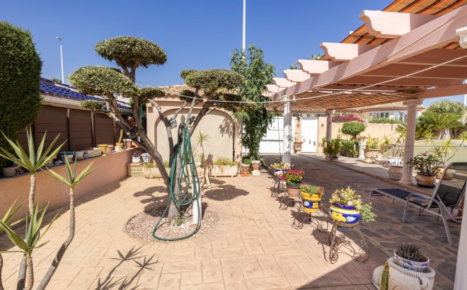 Resale - Villa -
La Regia - Costa Blanca