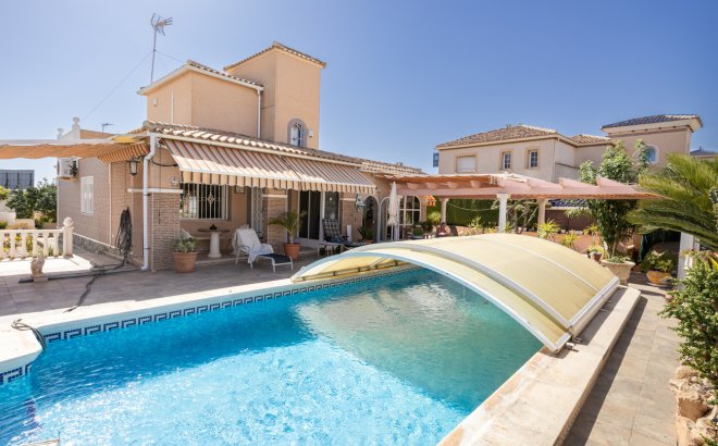 Resale - Villa -
La Regia - Costa Blanca