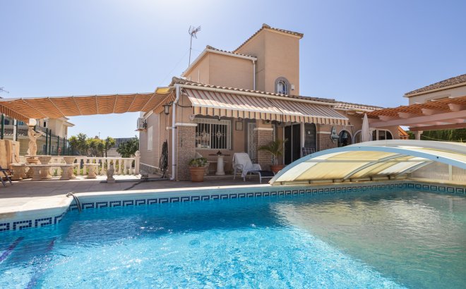 Resale - Villa -
La Regia - Costa Blanca