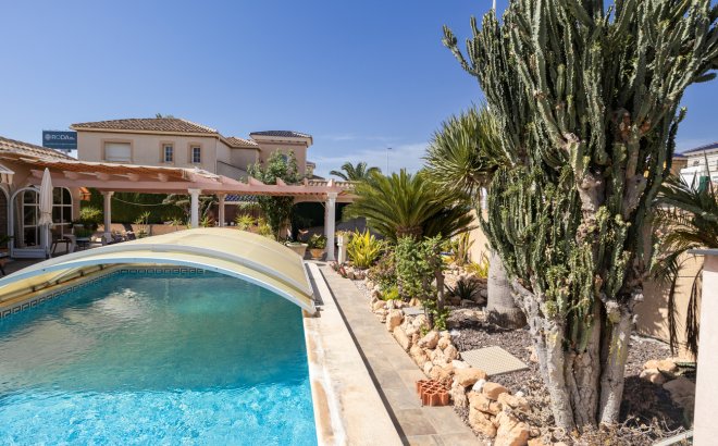 Resale - Villa -
La Regia - Costa Blanca