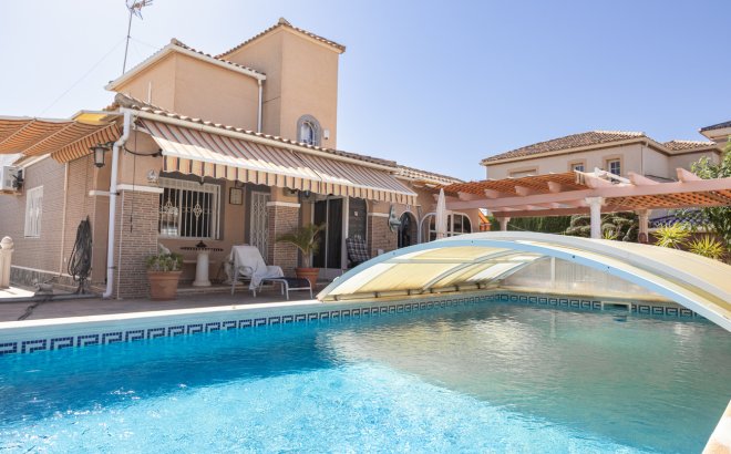 Resale - Villa -
La Regia - Costa Blanca
