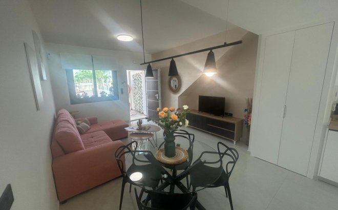 Resale - Apartment -
Los Balcones - AMAY Urbanisation