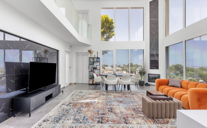 Resale - Villa -
Torrevieja - Costa Blanca