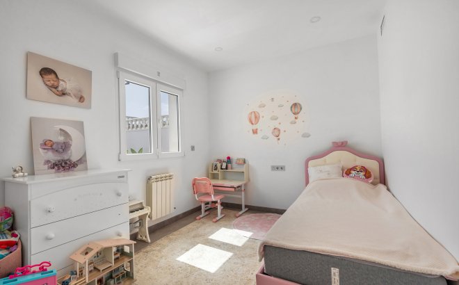 Resale - Villa -
Torrevieja - Costa Blanca