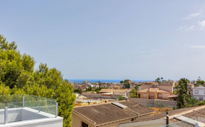 Resale - Villa -
Torrevieja - Costa Blanca