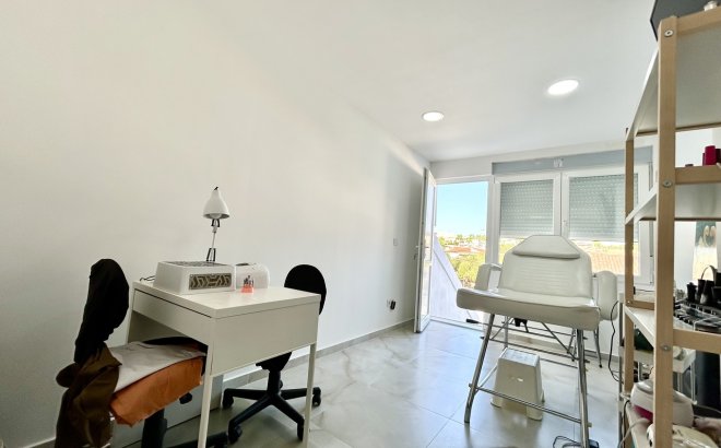 Resale - Town House -
Los Balcones - Costa Blanca