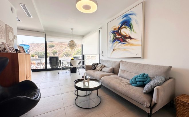 Resale - Villa -
San Miguel de Salinas - Inland