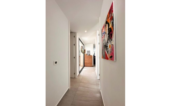 Resale - Villa -
San Miguel de Salinas - Inland