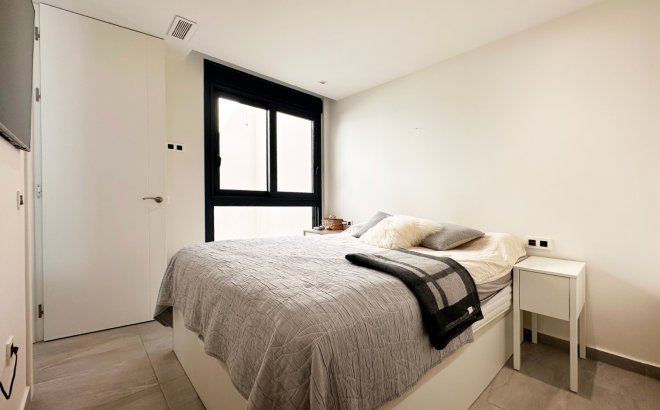Resale - Villa -
San Miguel de Salinas - Inland