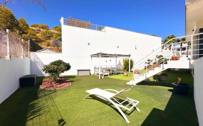 Resale - Villa -
San Miguel de Salinas - Inland