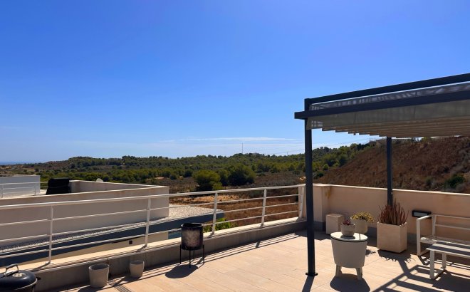 Resale - Villa -
San Miguel de Salinas - Inland
