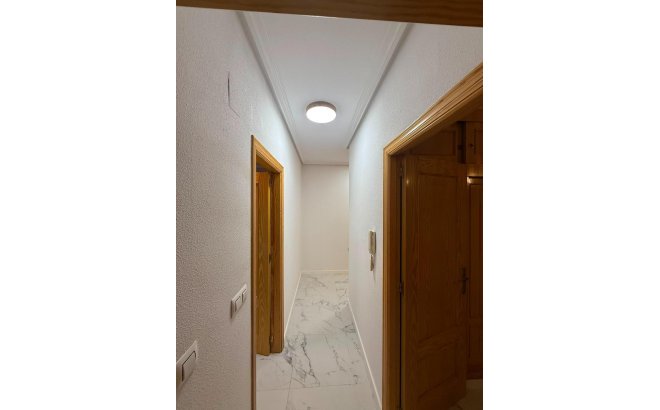 Resale - Apartment -
Torrevieja - Acequion