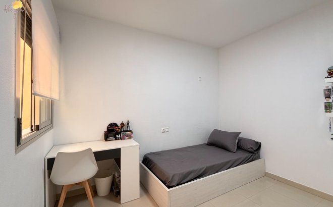 Revente - Appartement -
Torrevieja - PARQUE DE LAS NACIONES